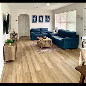 Holiday home Beach House 15 Min From Beach, Clearwater